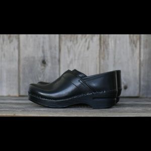 Dansko New in Box Cabrio 37 Wide